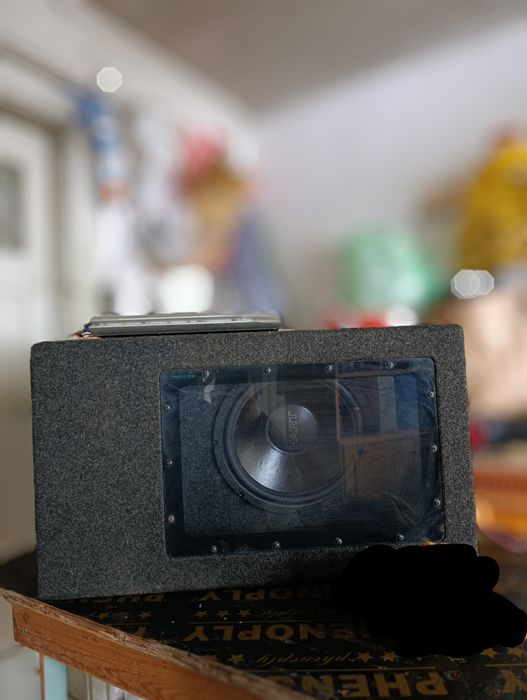 Баскаса със усилвател за кола hart,magnat 4000