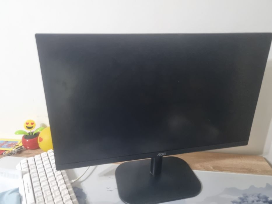 Monitor AOC negru