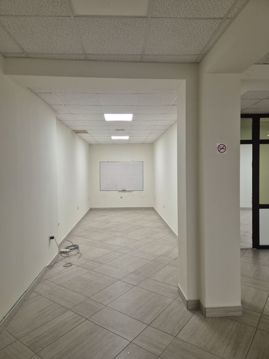 Дава се под наем Офис в Петрич - 180 кв.м за 400 € - Снимка #7