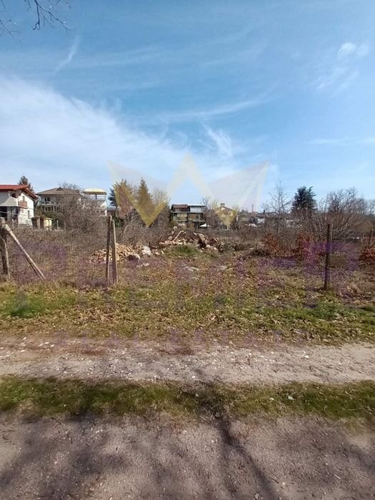 Парцел в Варна-м-т Ракитника площ 600 цена 54900