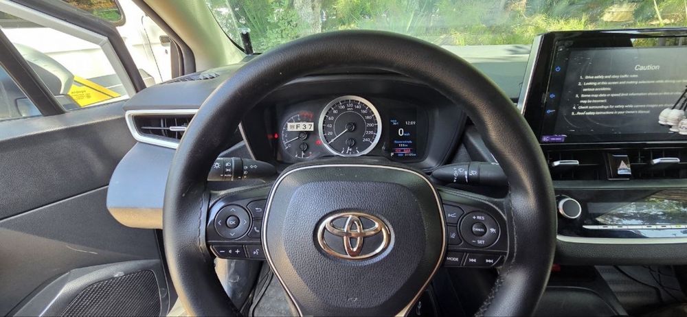 Toyota Corolla 2023 Ideal, sotiladi