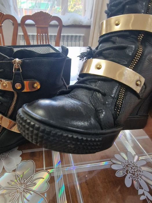 Осенние кожаные, модные сапоги