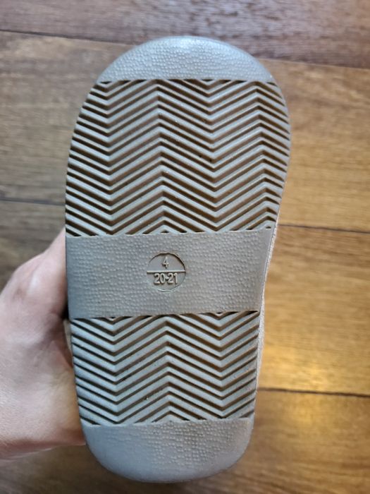 Детски сандали Nike,обувки пантофи и ботуши 20 и 21 номер Primark