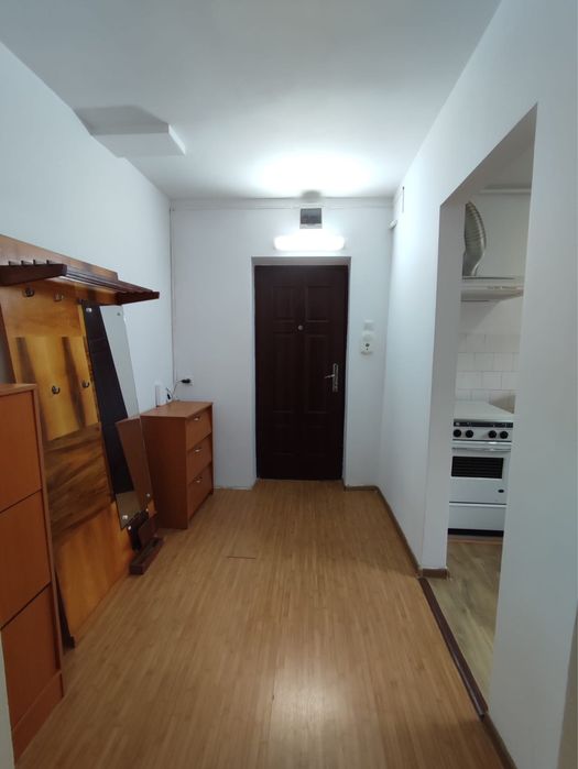 Vand apartament 2 camere sau schimb cu 3 camere + dif