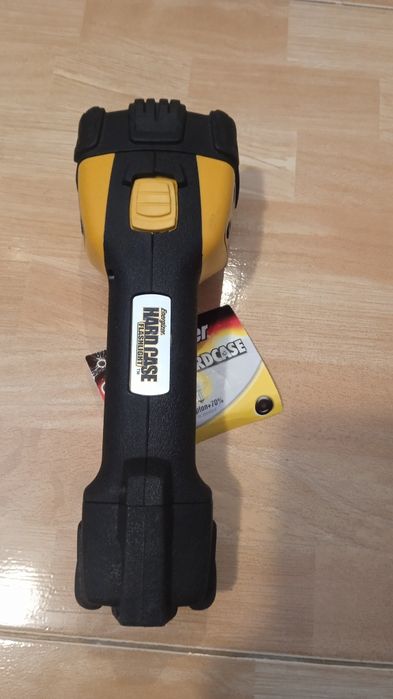 Lanterna ultrarezistenta Energizer, rezistenta la impact, impermeabila
