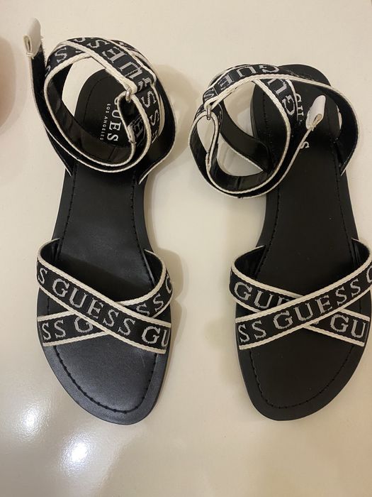 Сандали Black GUESS