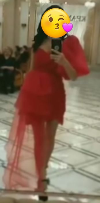 Продам шикарное, эффектное платье