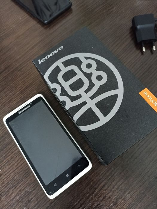 Смартфон Lenovo S890i телефон