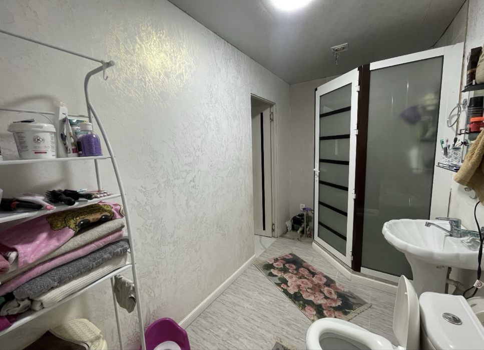 Уй сатылады ремонты жана