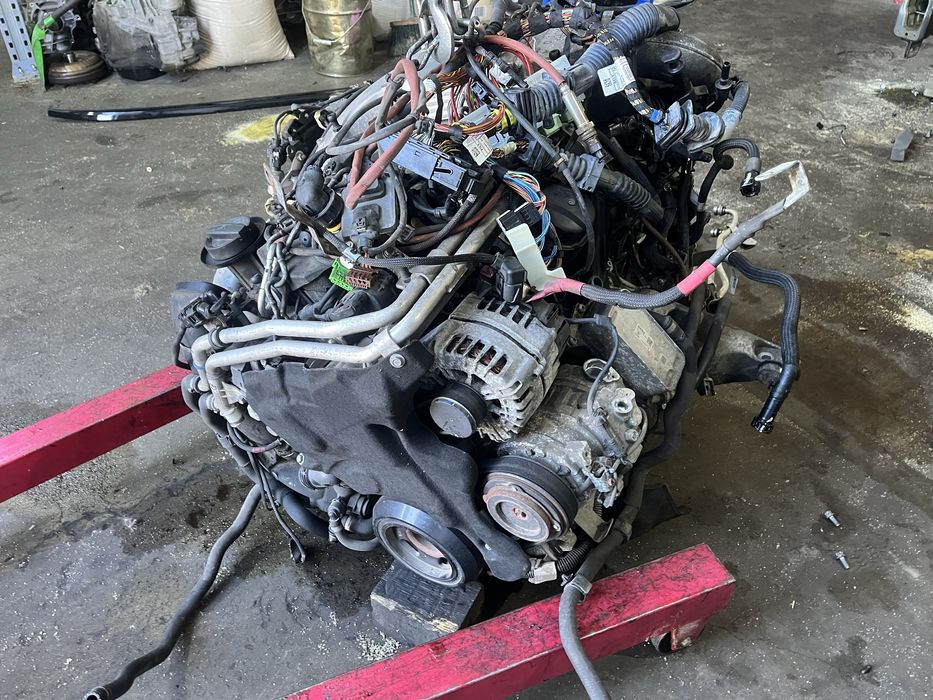 Двигател бмв Н57Д30Ц 5.0д 381 ( dvigatel bmw N57D30C 5.0d 381hp )