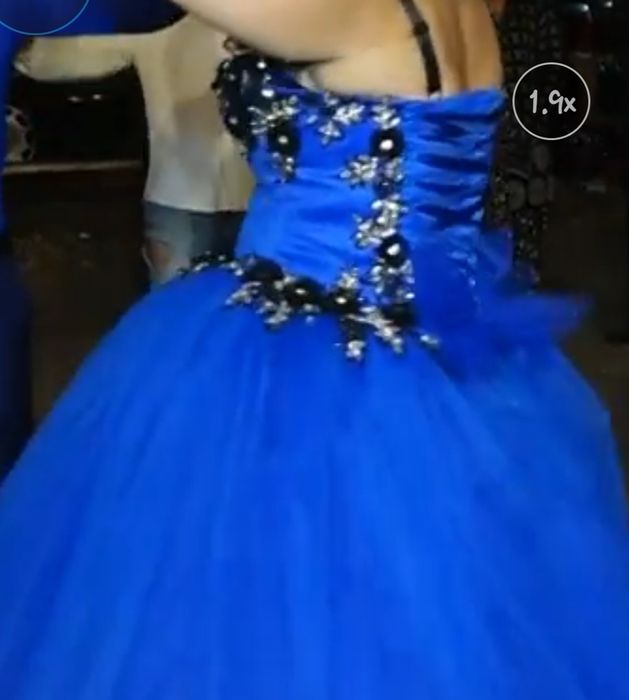 Синя      рокляяя