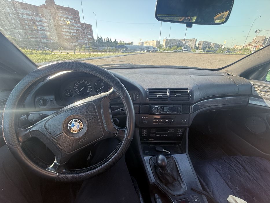 BMW 520 машина BMW 520