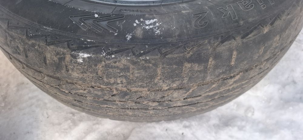 Продам шину на 15