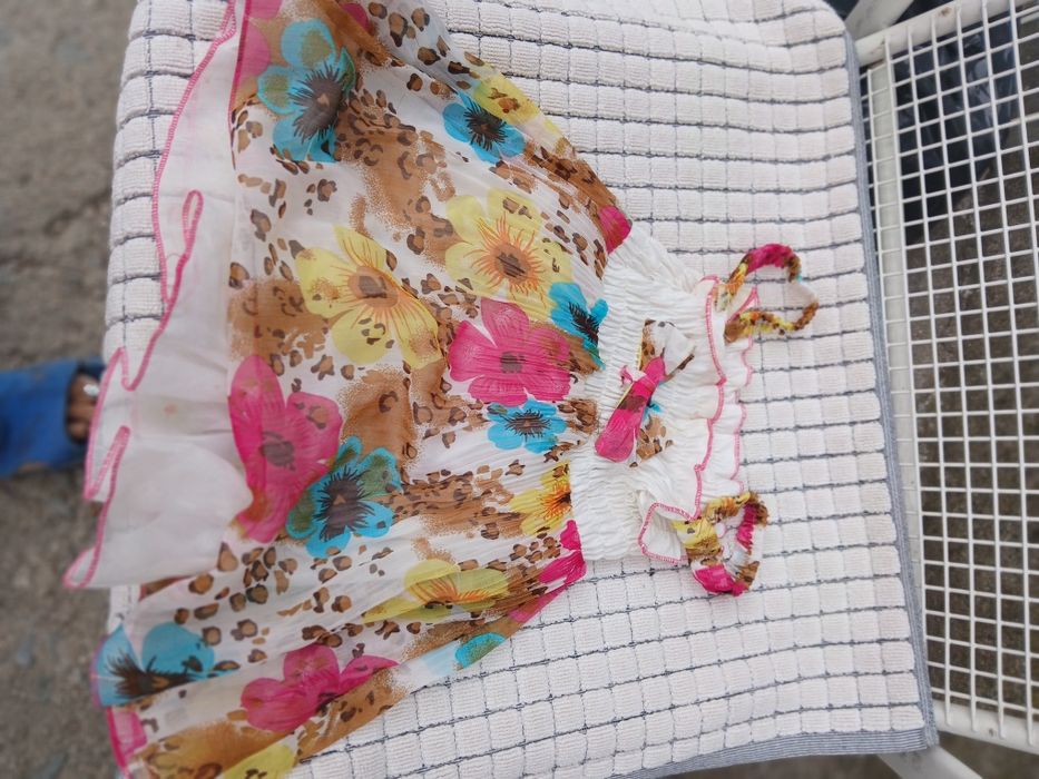 Дрехи за бебета мн са хубави