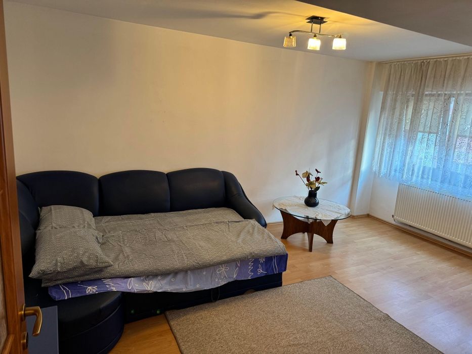 Vând apartament 48000€