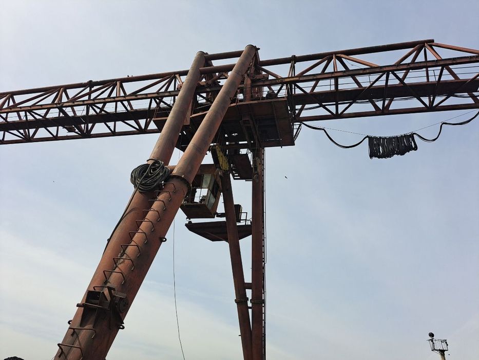 Козловой кран 32/