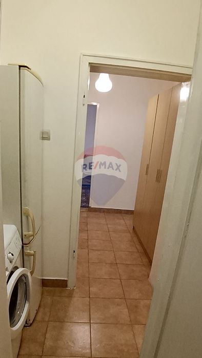 Продава се Двустаен апартамент в Варна, Център - 68 кв.м за 1380 €/кв.м - Снимка #12