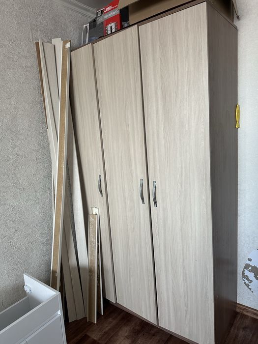 Продам шкаф для спальни или гостинной
