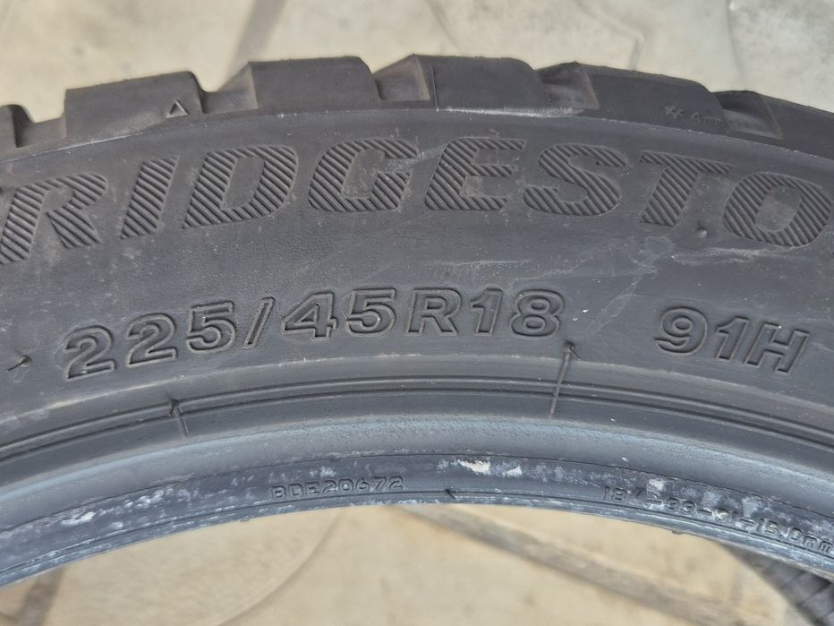 4бр.зимни гуми 225/45/18 91 Н Bridgestone
