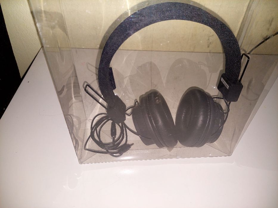 Безжични слушалки Trust и A4Tech