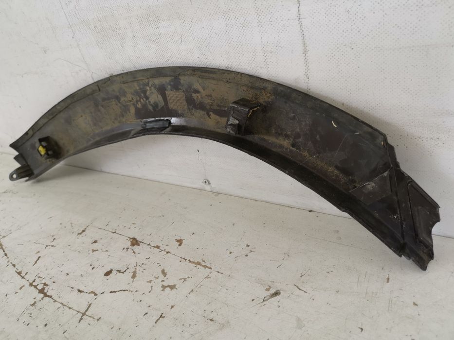 Порше Каен / Porsche Cayenne Оригинален заден десен крилен разширител