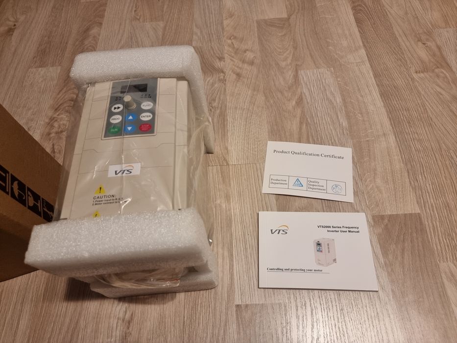 Convertizor de frecventa VFD  4KW  400V