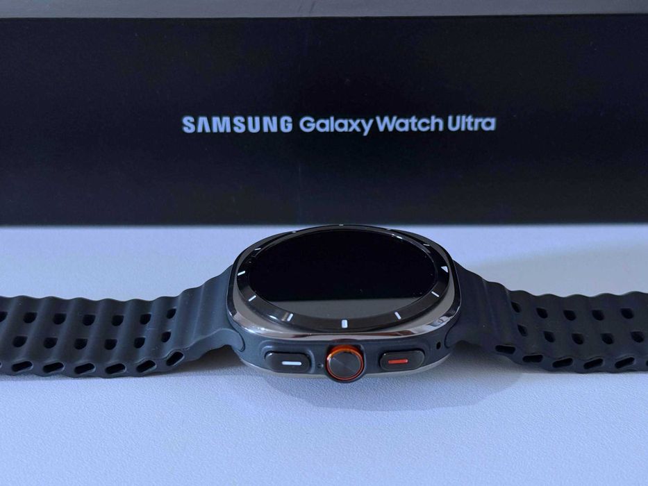 Бартер! Като НОВ! Samsung Galaxy Watch Ultra 2025 Titanium Silver (Сив)