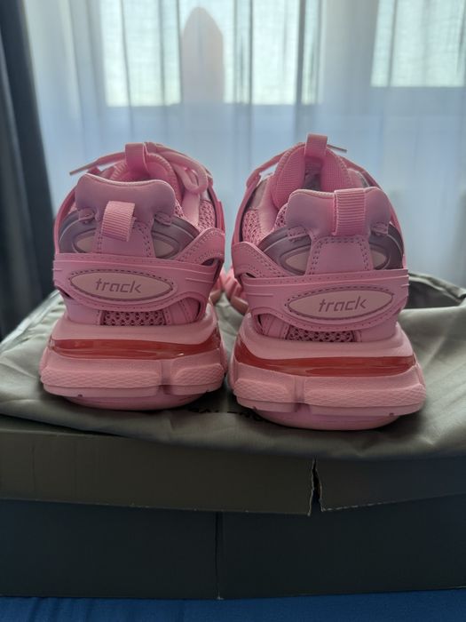Balenciaga Track Pink / Premium / 2026