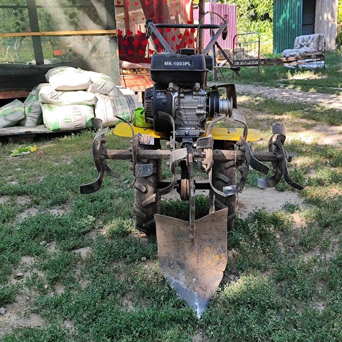 Мотоблок почти новый