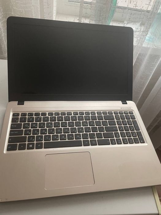 Ноутбук Asus Pro