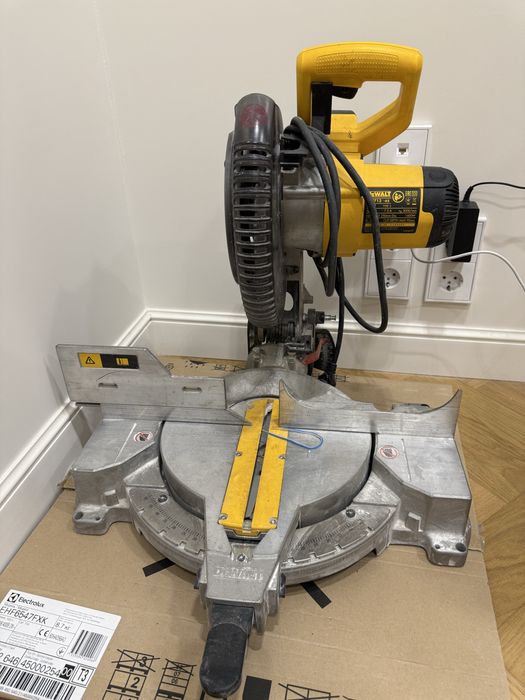 Dewalt dw713 торцовая пила