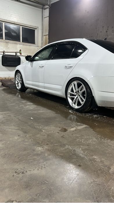 Продам диски с резиной