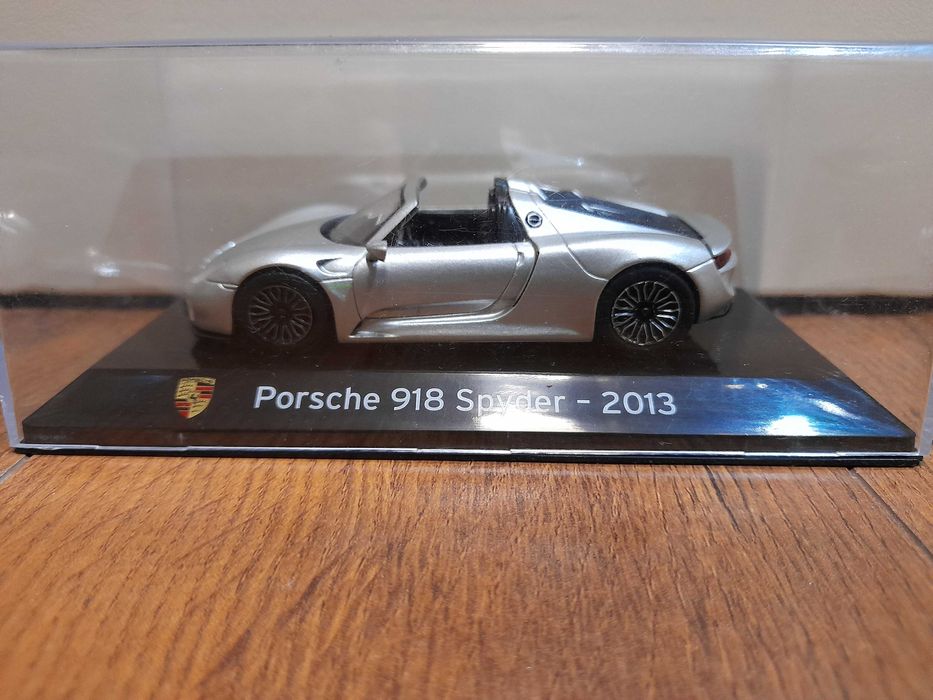 Mini gt, Ixo, Minichamps, Solido