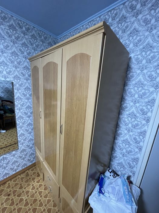Продается шкаф.