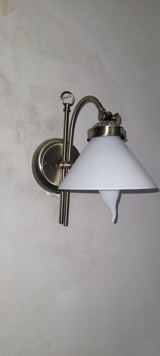 Продам люстру с 3мя брами