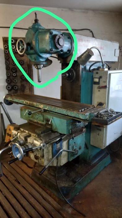 Станок фрезерный модель 6к82ш.