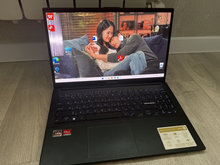 Ноутбук Asus vivobook сатылады