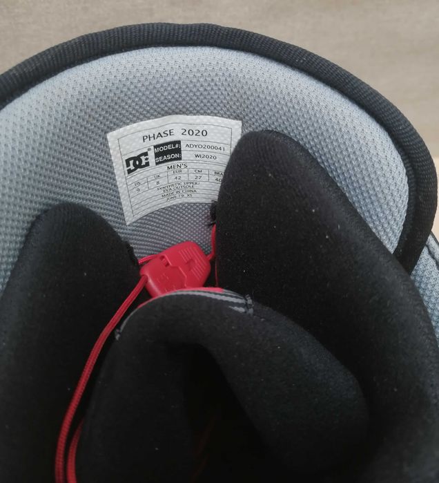 Супер запазени обувки за сноуборд DC Shoes Phase #42 snowboard shoes