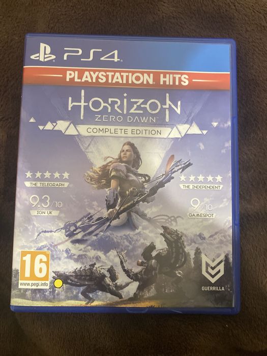 Vand PS4 cu Assasin’s creed origins si Horizon zero dawn