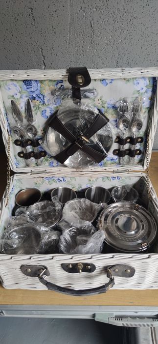 Посуда для пикника