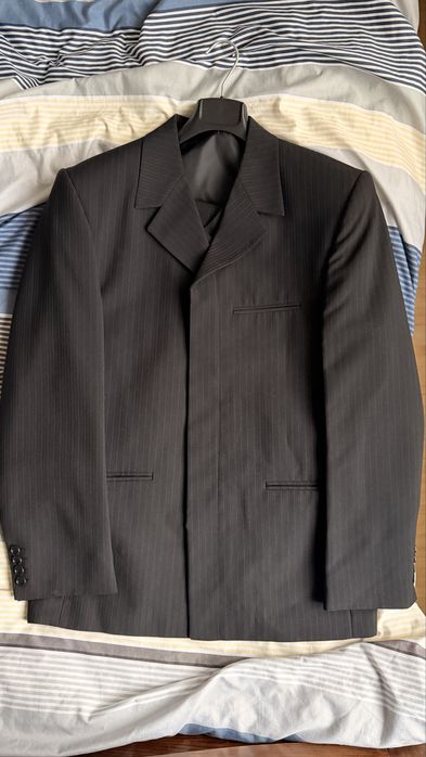 Costum barbatesc elegant