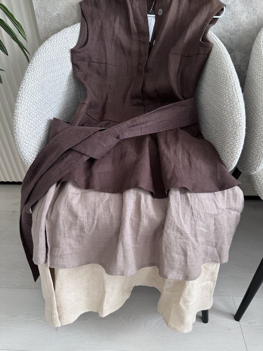 Платье коричневое с воланами лен