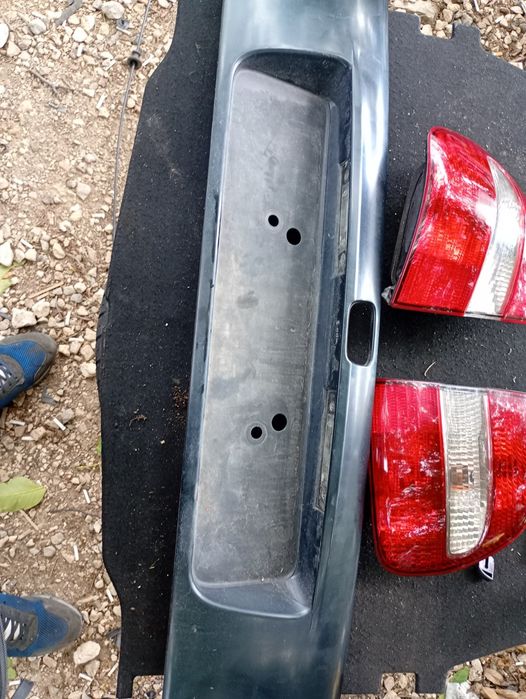 Фарове и стопове за Volvo V40 2003 г