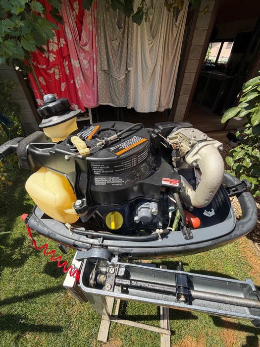 Motor Yamaha 4 cai