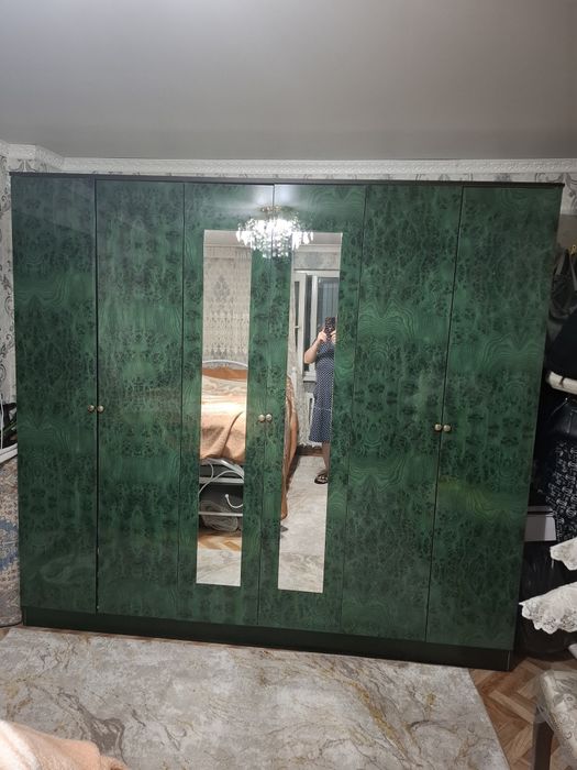Продам шифоньер красивый