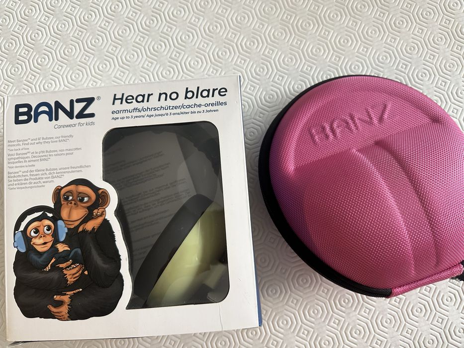 Casti antifonice (3 luni - 5 ani) si husa protectie Banz