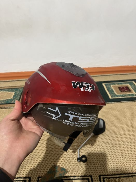 Шлем В хорошем состояниие