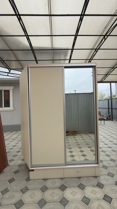 Шкаф для прихожей