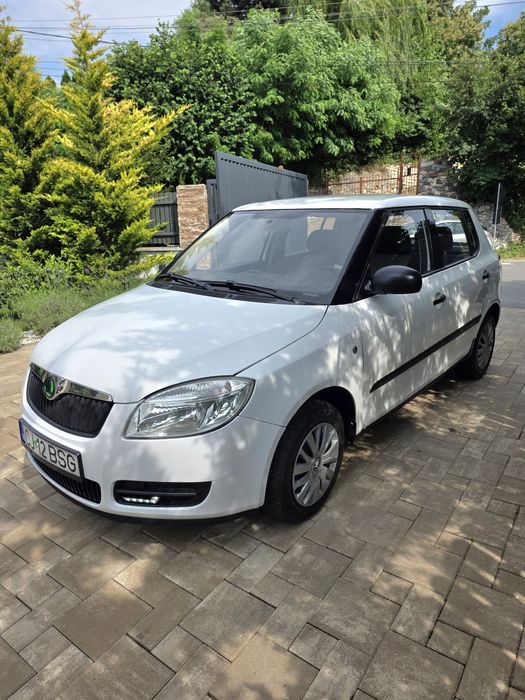 SKODA Fabia 2010 — imagine 3