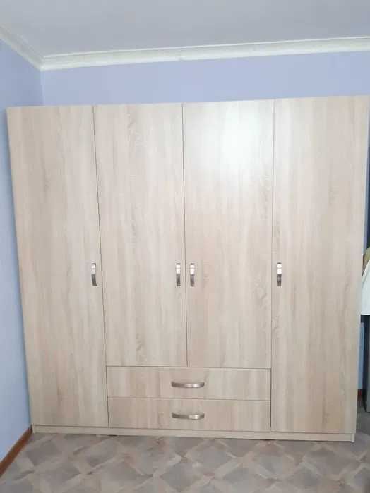 Продам шкаф для зала